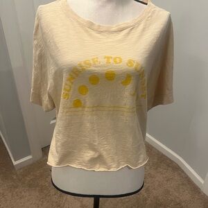 Roxy Sunrise to Sunset Graphic Tee Crop Top Small. NWOT